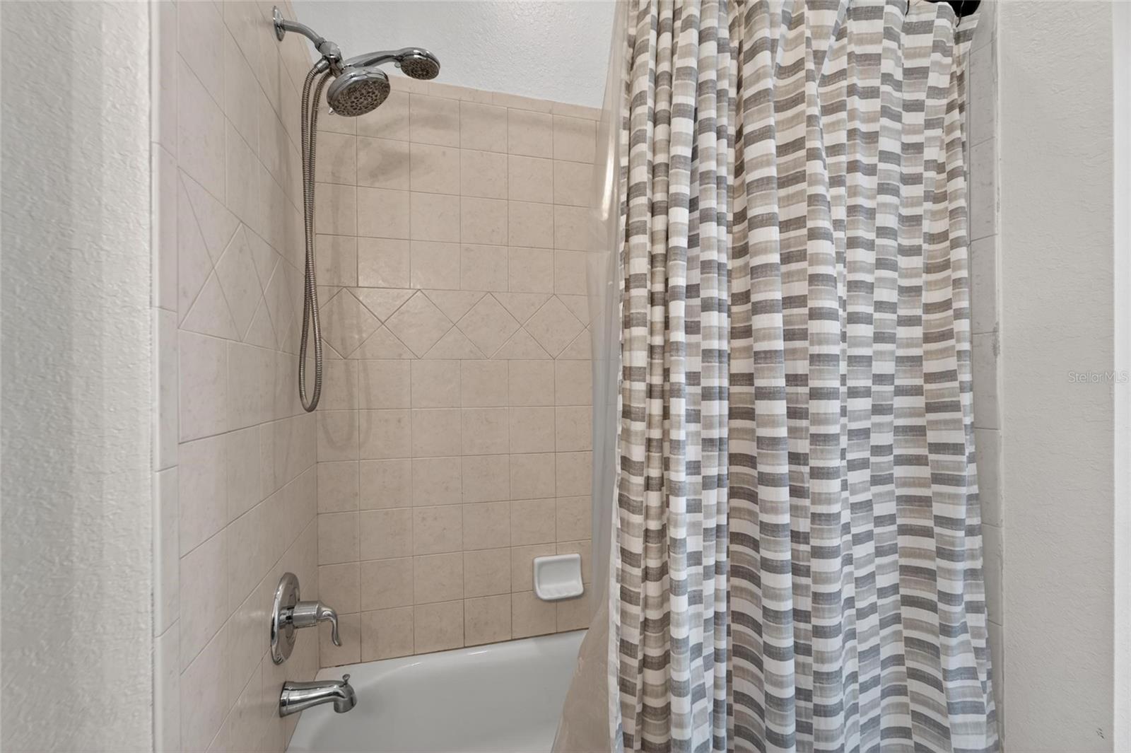 Image 50 of 74 For 2665 Hickory View Loop