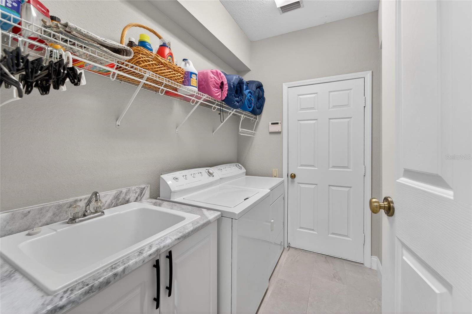 Image 54 of 74 For 2665 Hickory View Loop