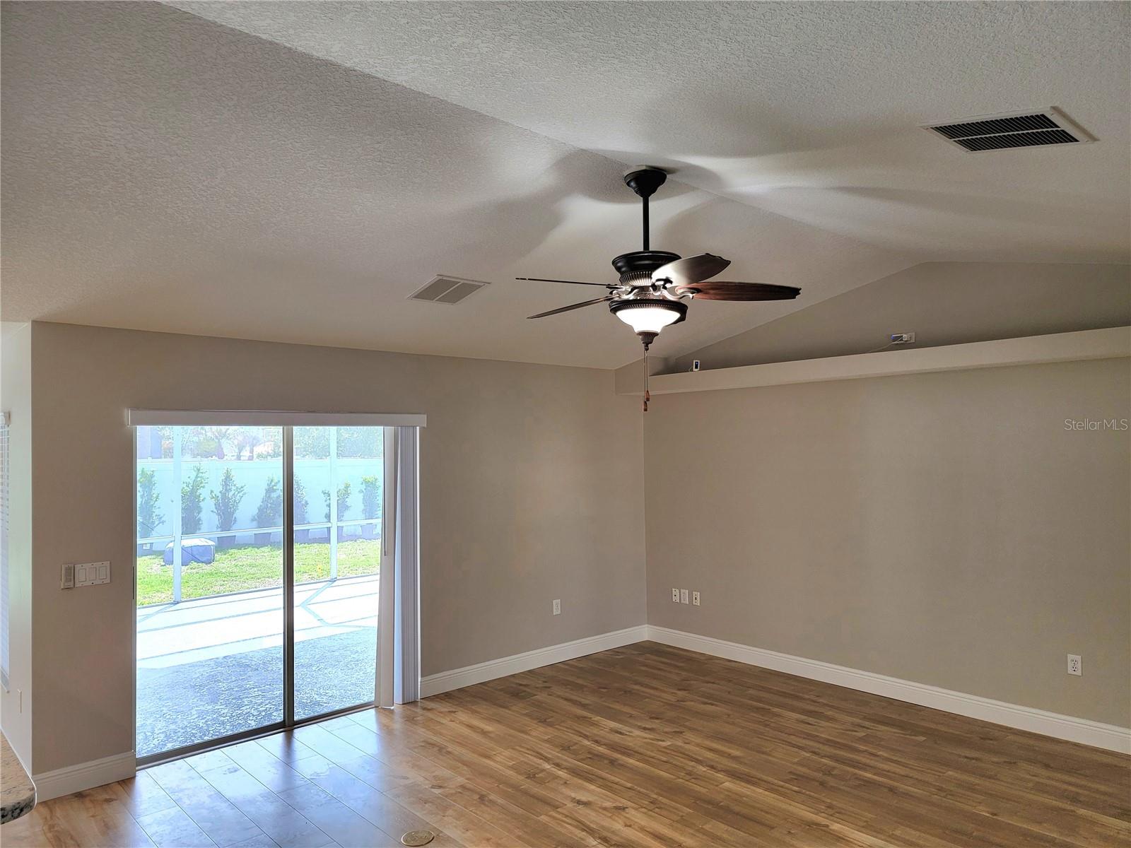 Image 4 of 44 For 2179 Malachite Drive