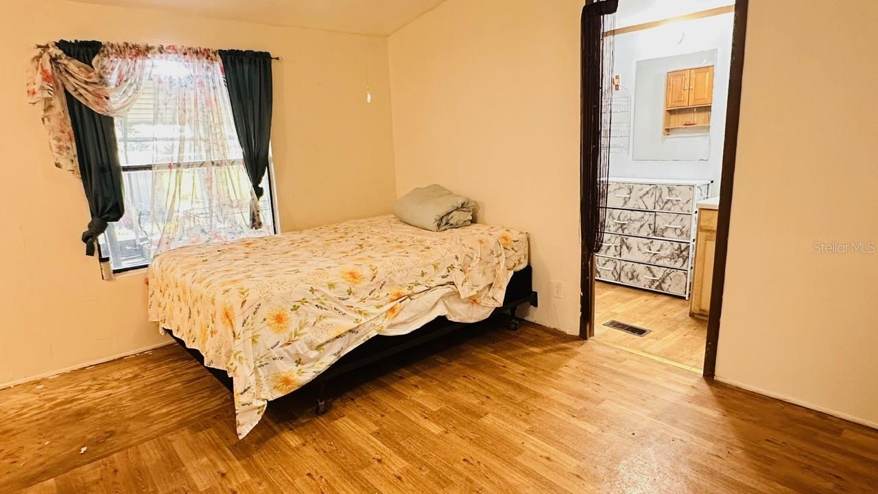 Image 4 of 18 For 816 Diamond Acres Road