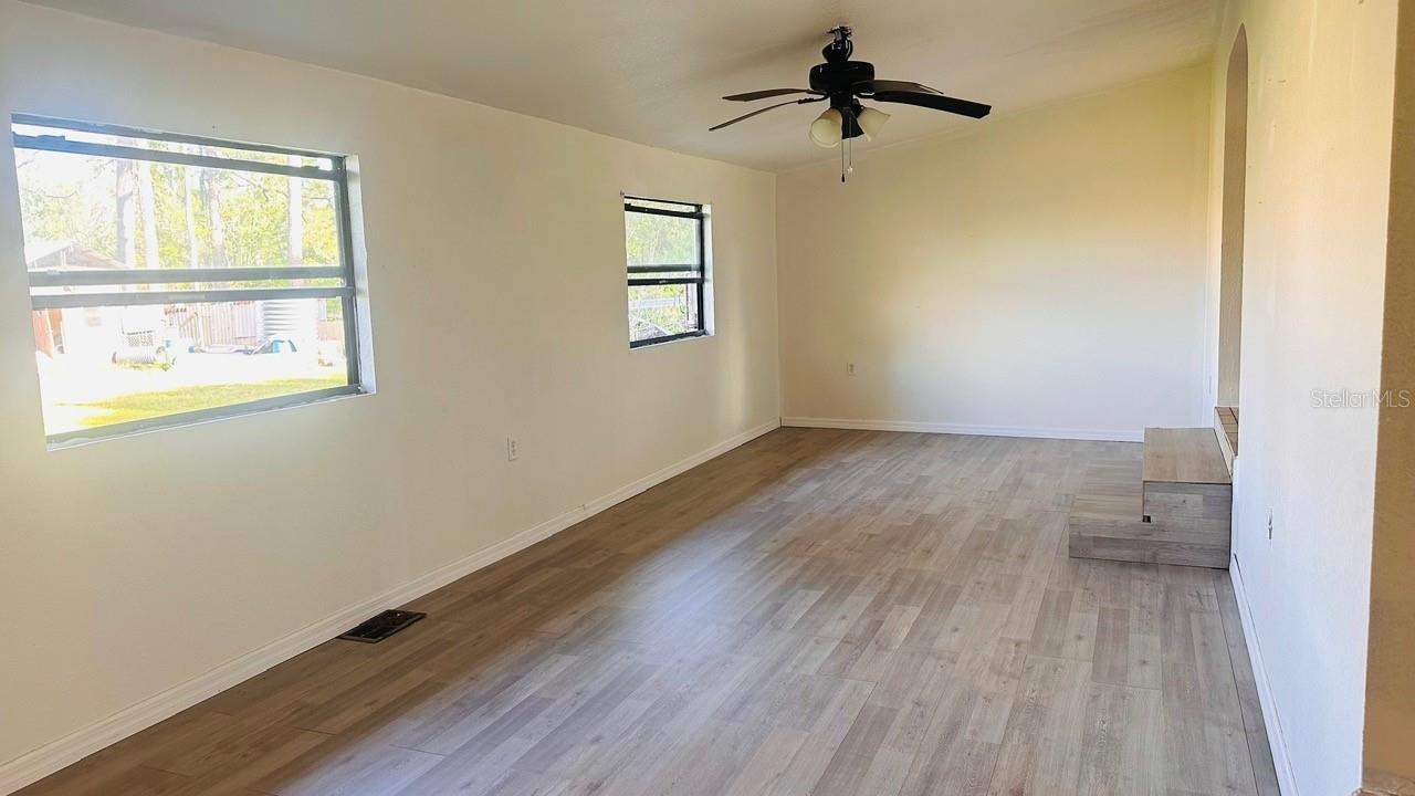 Image 9 of 18 For 816 Diamond Acres Road