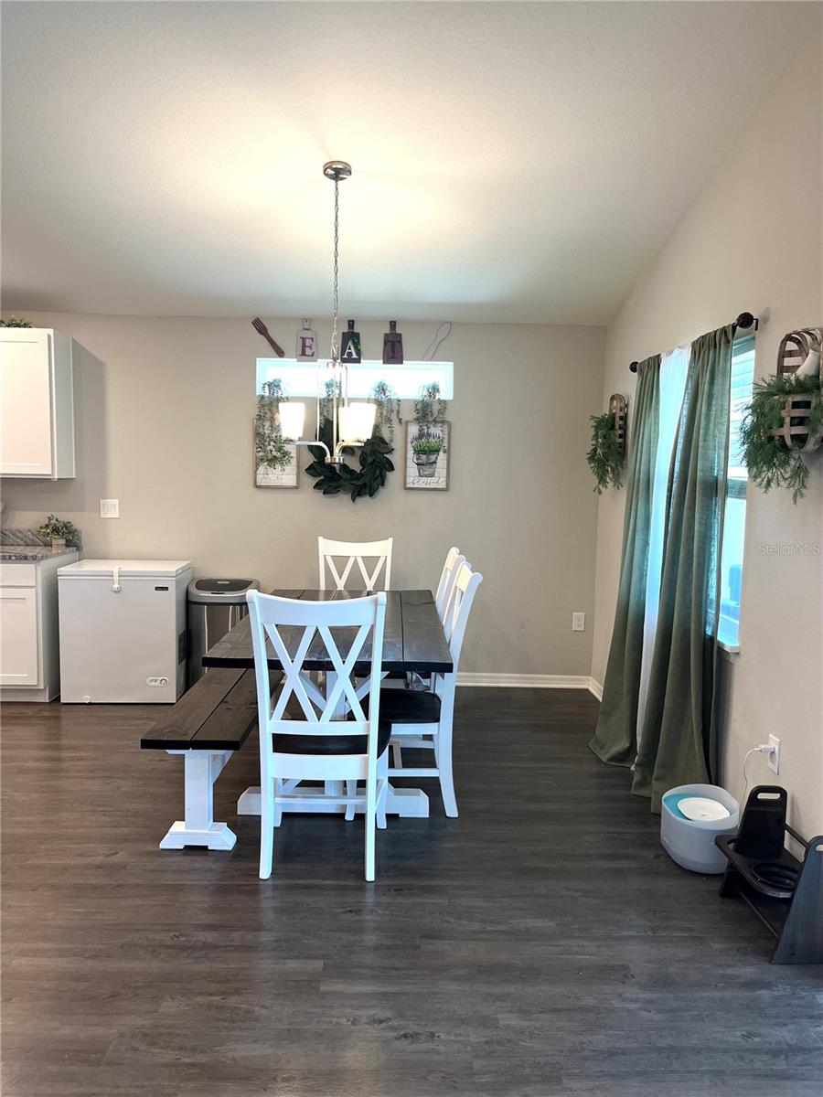 Image 10 of 32 For 1373 Mezzavalle Way