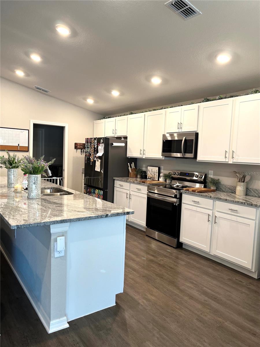 Image 11 of 32 For 1373 Mezzavalle Way