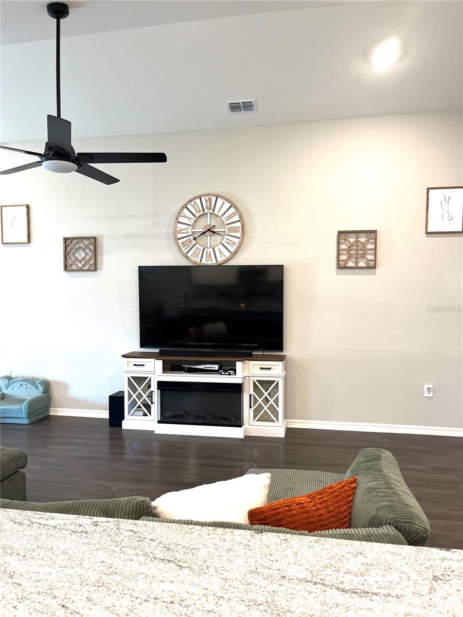 Image 13 of 32 For 1373 Mezzavalle Way