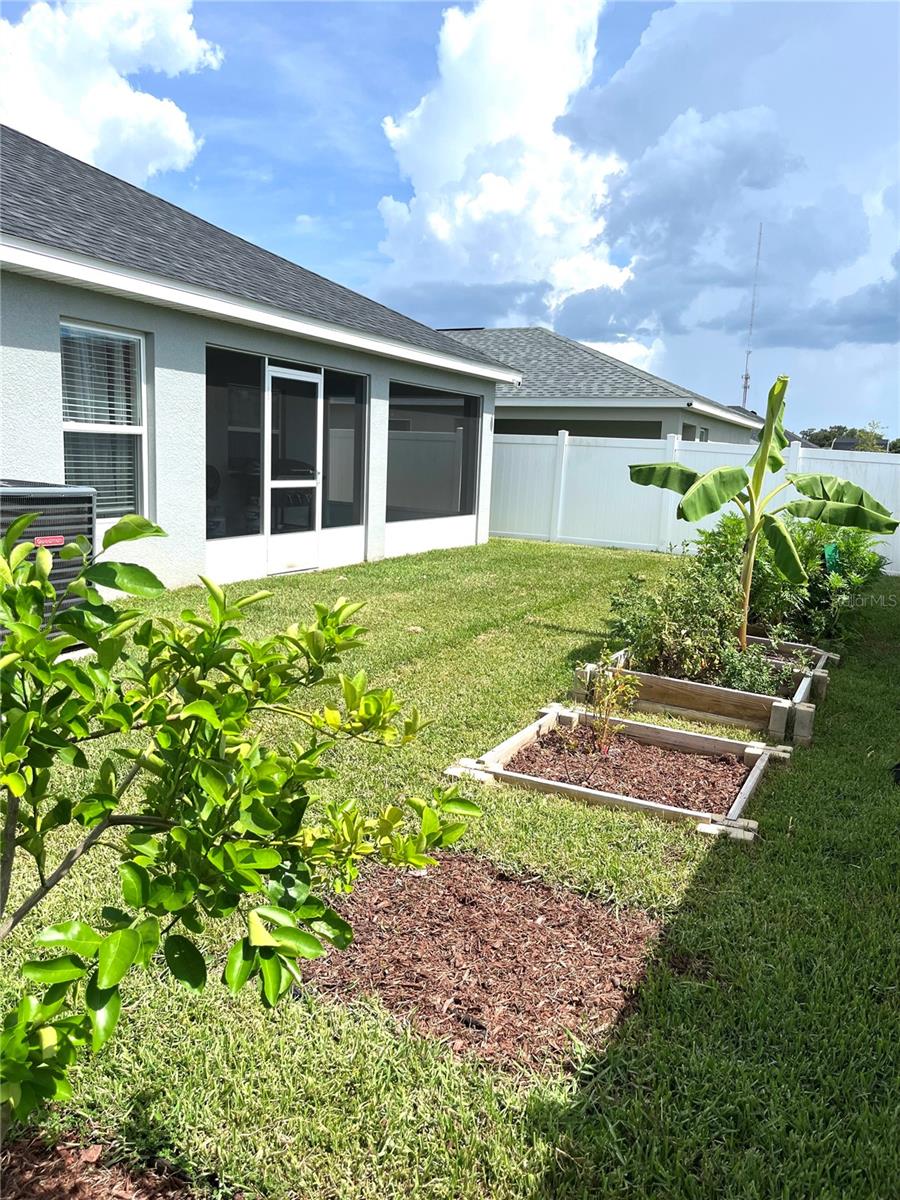 Image 26 of 32 For 1373 Mezzavalle Way