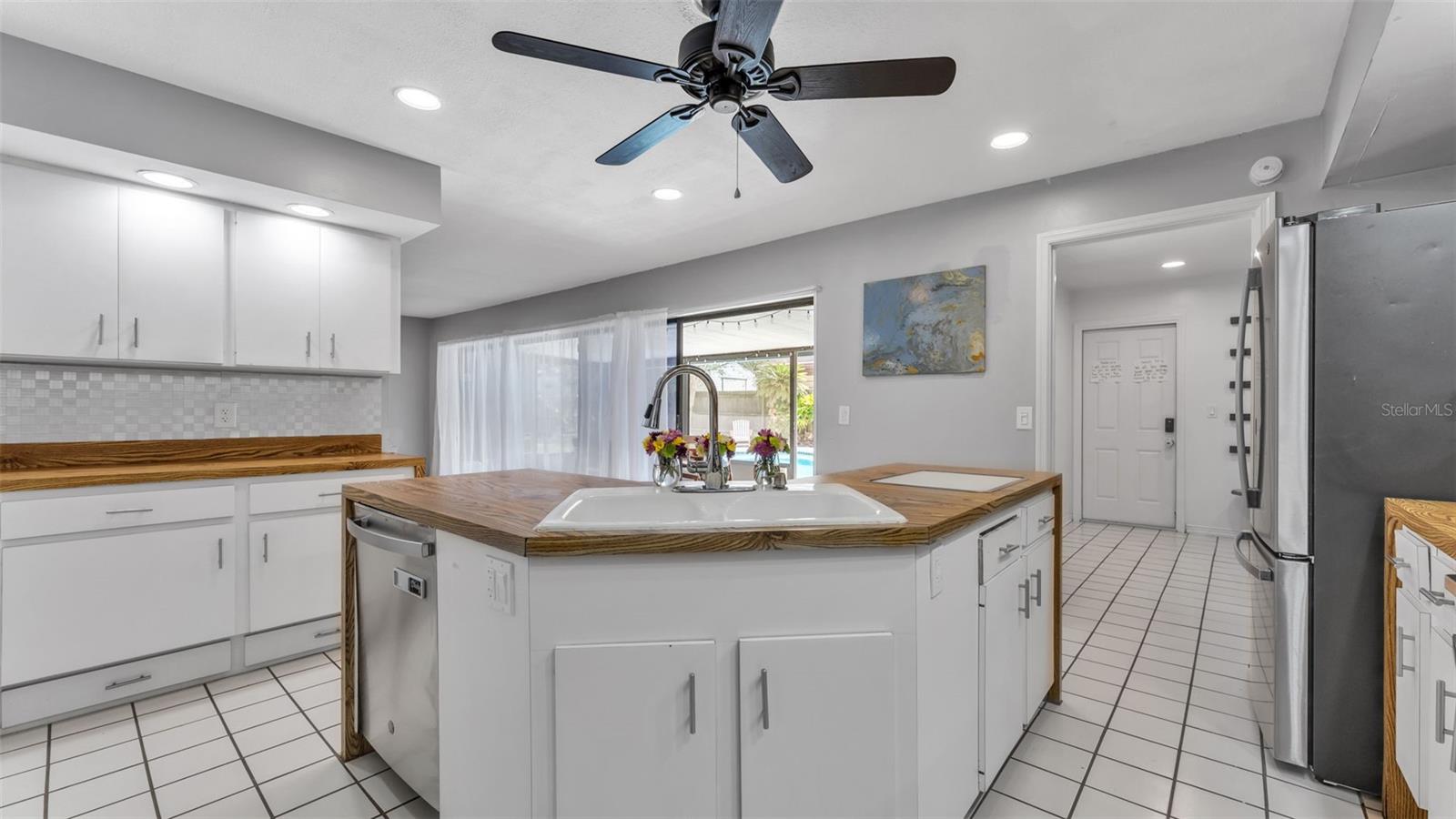 Image 10 of 50 For 4904 Foxrun  