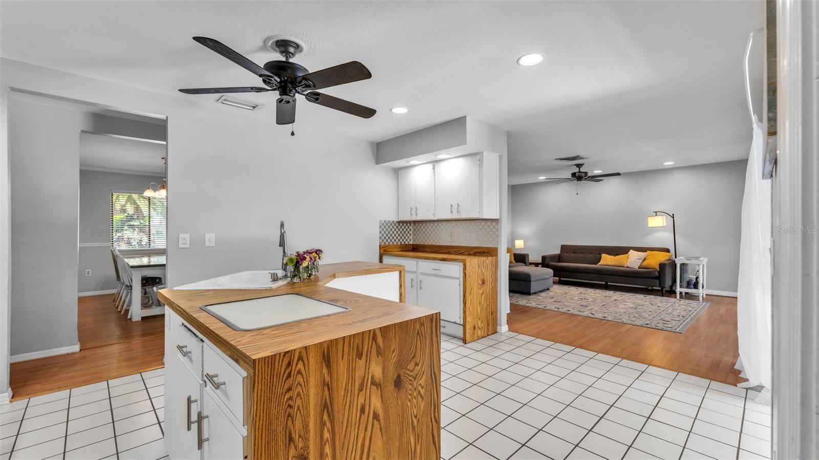 Image 13 of 50 For 4904 Foxrun  