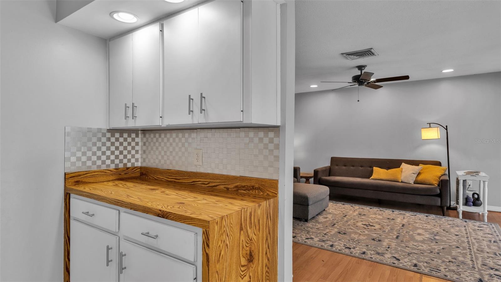 Image 14 of 50 For 4904 Foxrun  