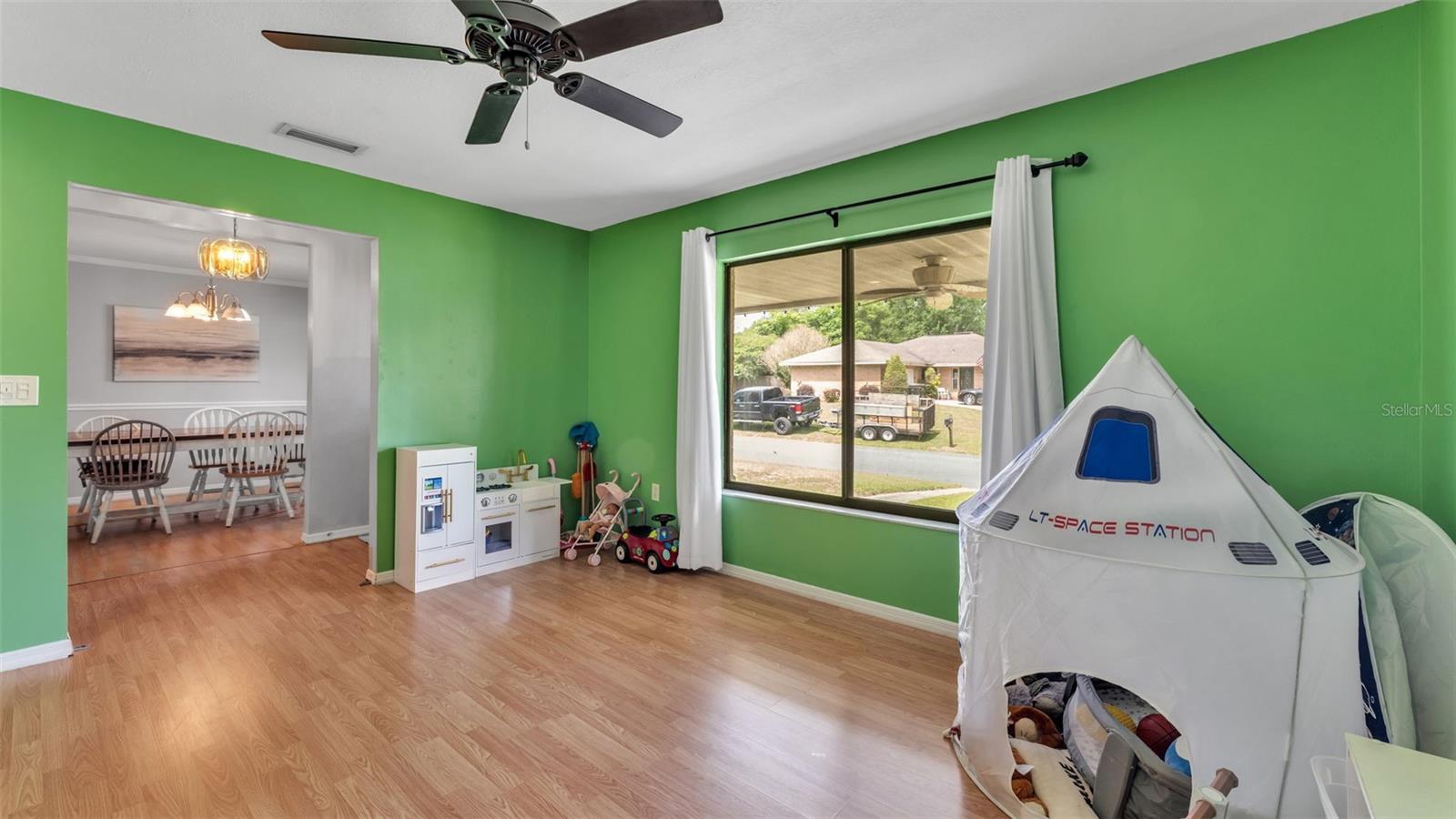 Image 17 of 50 For 4904 Foxrun  