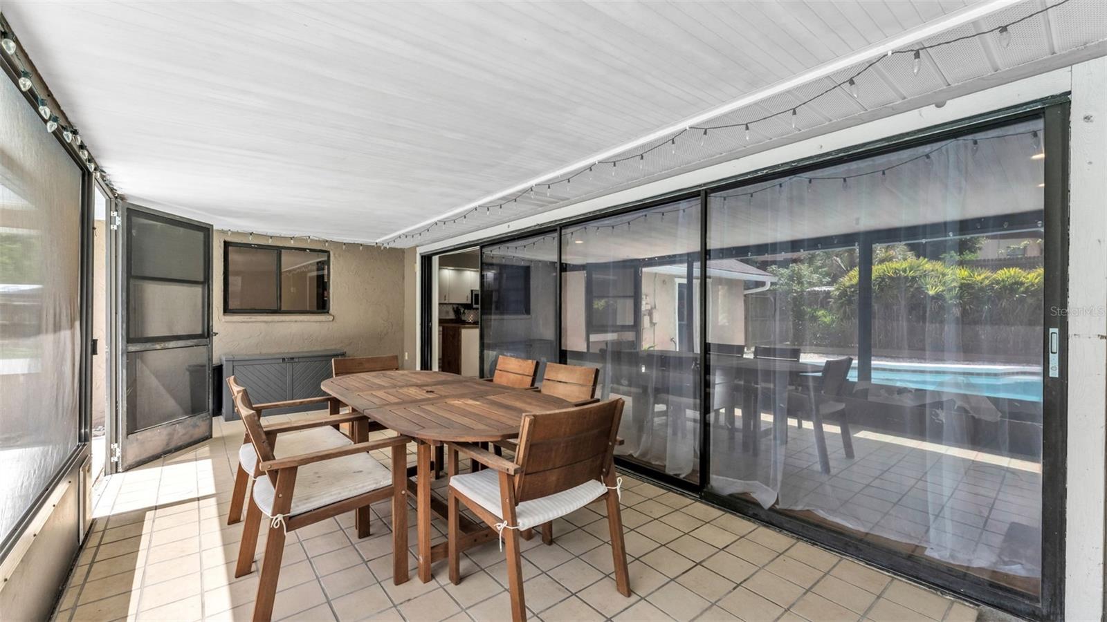 Image 37 of 50 For 4904 Foxrun  