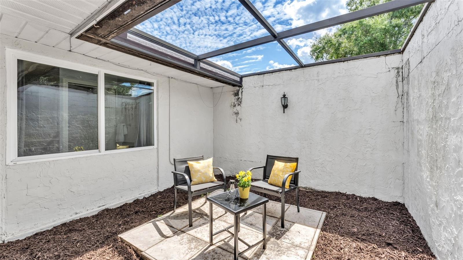 Image 38 of 50 For 4904 Foxrun  