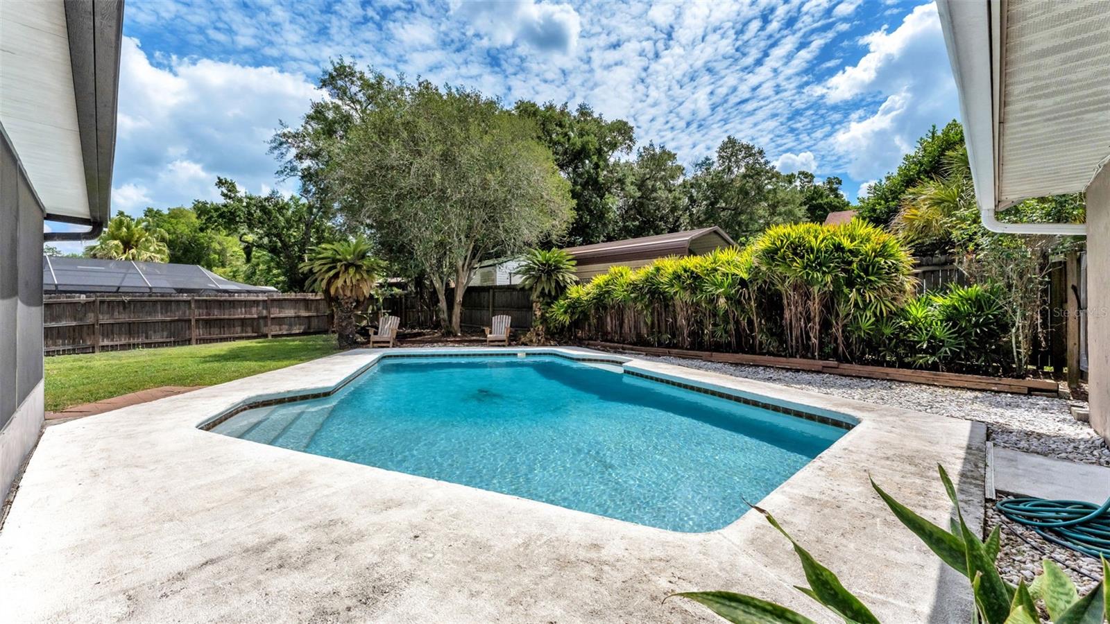 Image 39 of 50 For 4904 Foxrun  