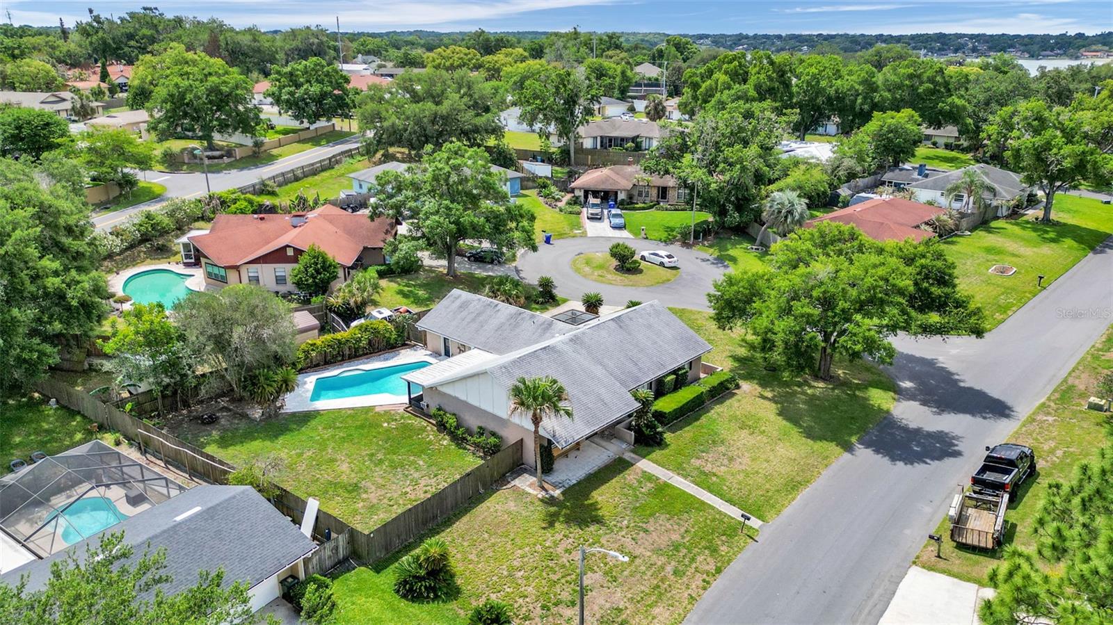 Image 47 of 50 For 4904 Foxrun  