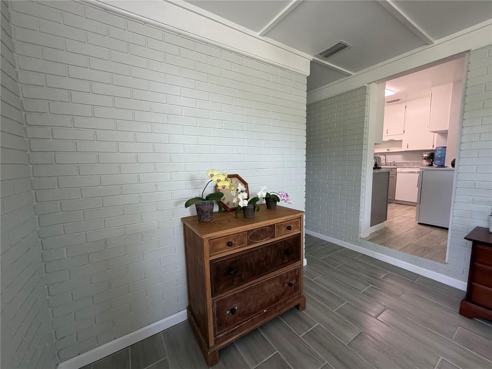 Image 10 of 26 For 1005 Waynesville Avenue