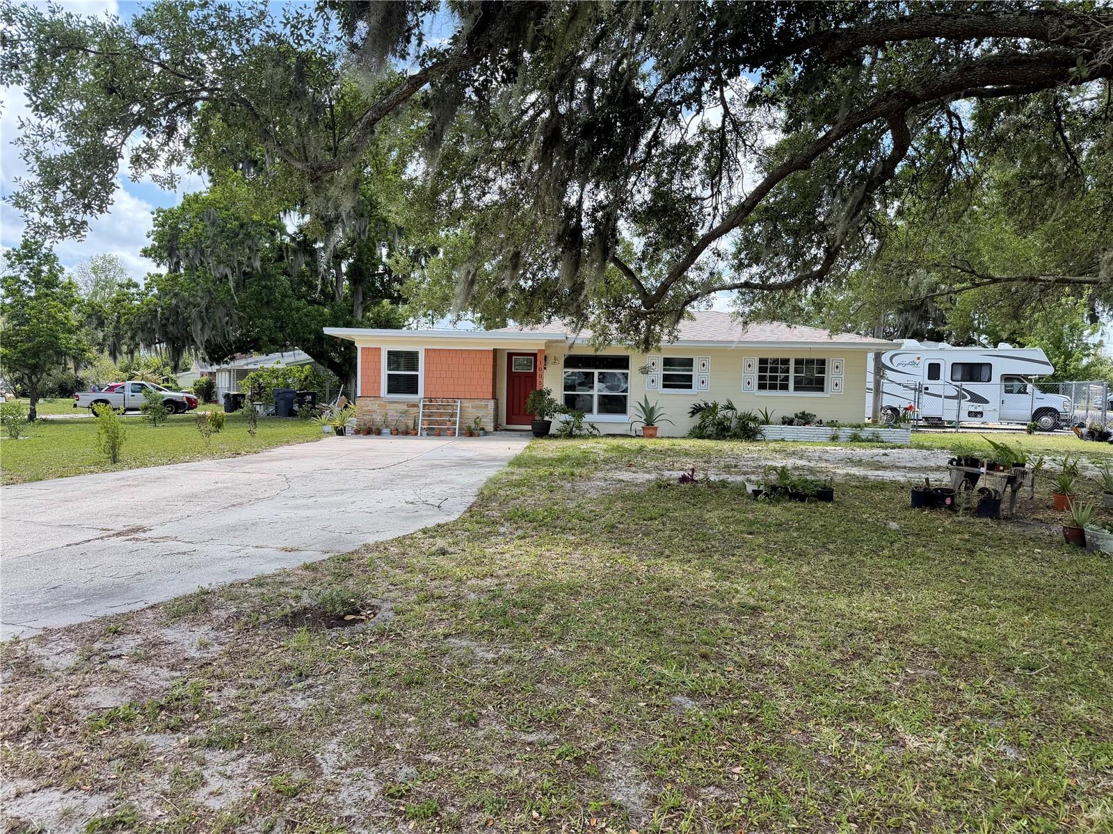 Image 2 of 26 For 1005 Waynesville Avenue