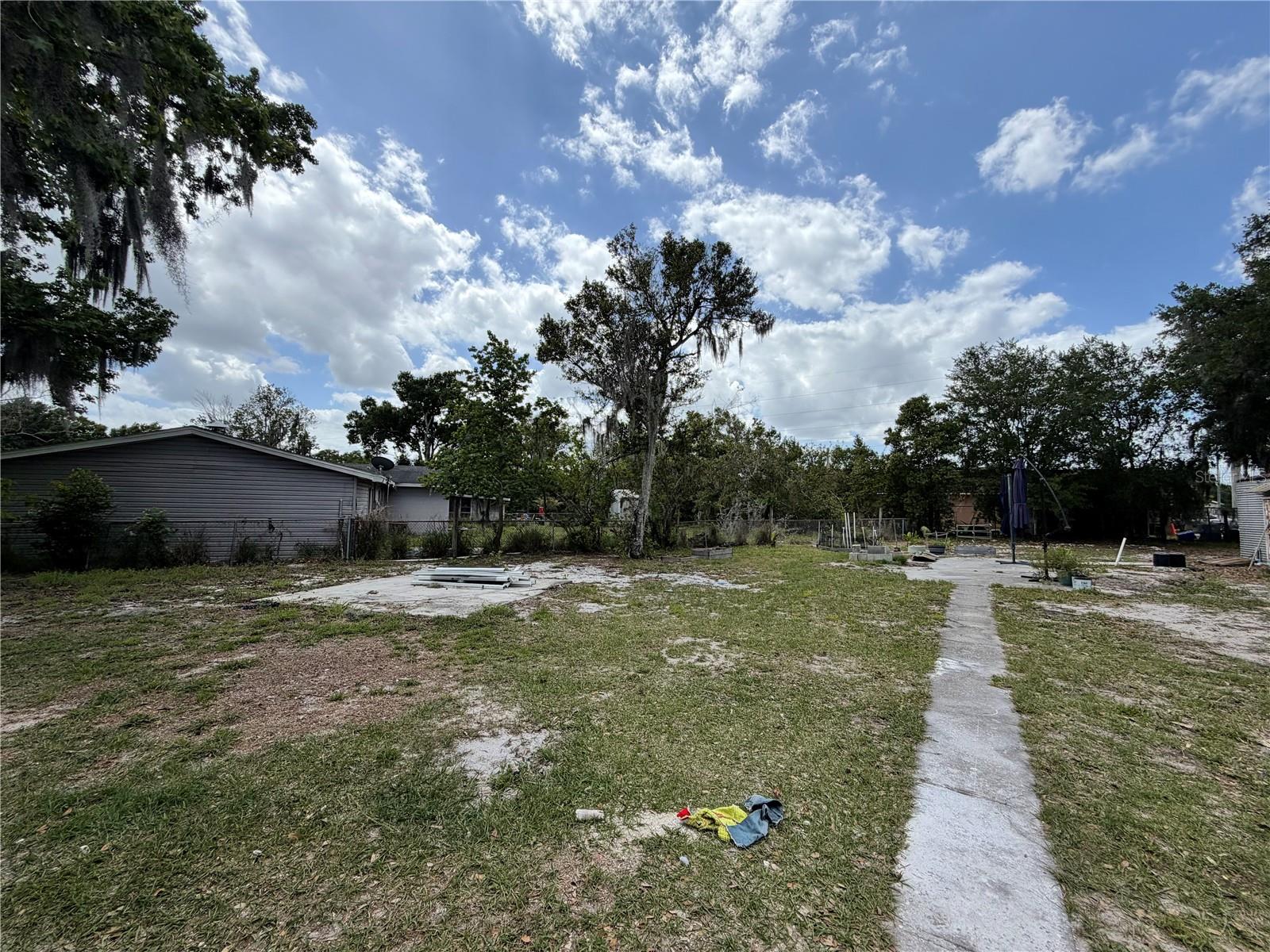 Image 25 of 26 For 1005 Waynesville Avenue