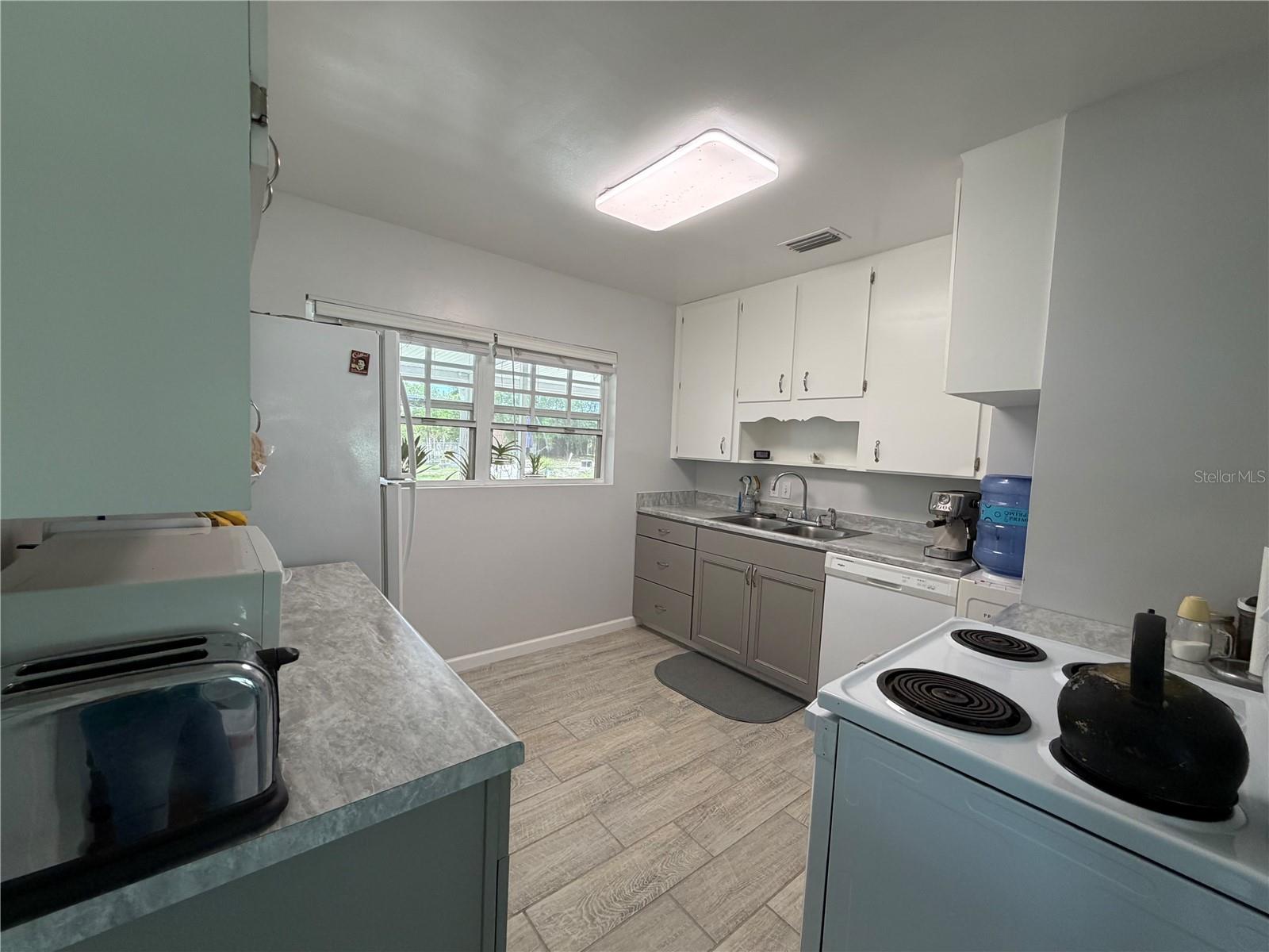 Image 5 of 26 For 1005 Waynesville Avenue