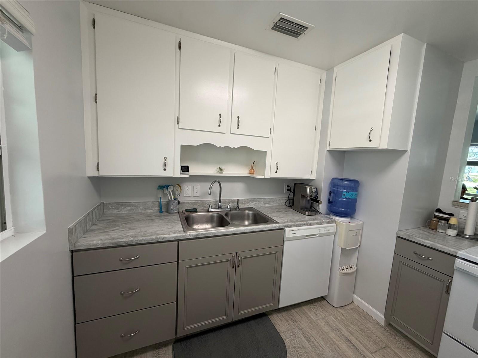 Image 6 of 26 For 1005 Waynesville Avenue