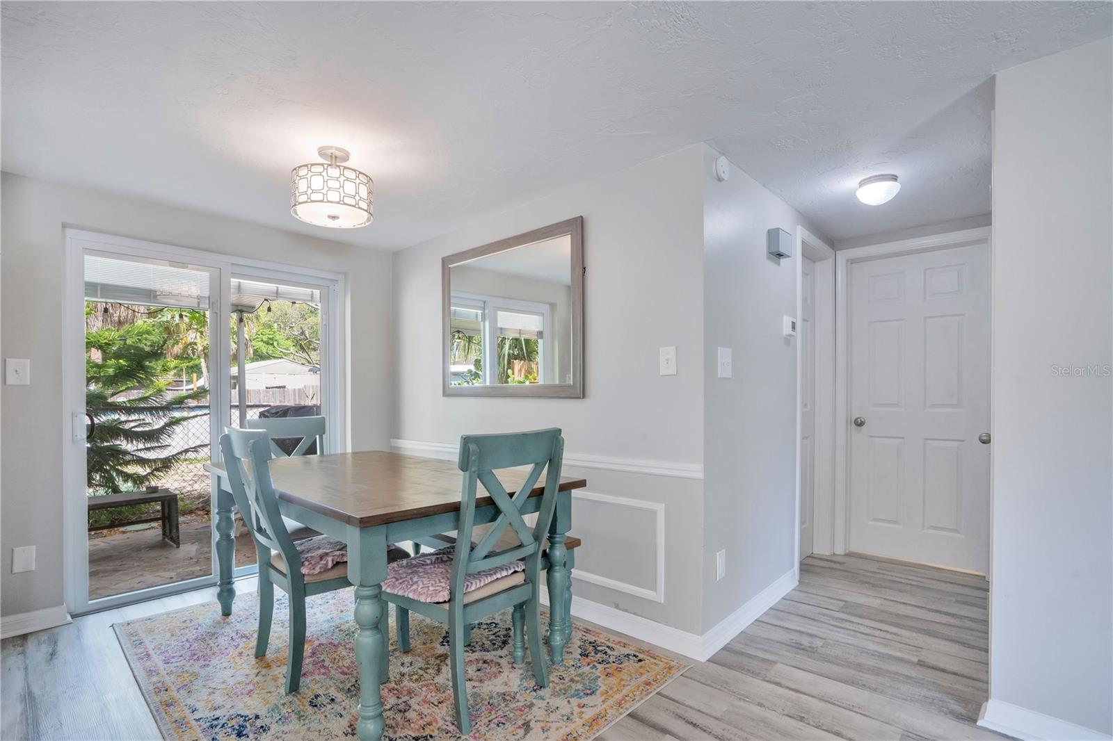 Image 6 of 33 For 391 Walton Avenue