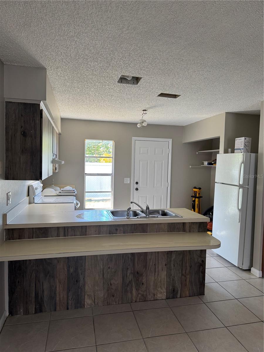 Image 10 of 13 For 912 Shirley Ann Trail