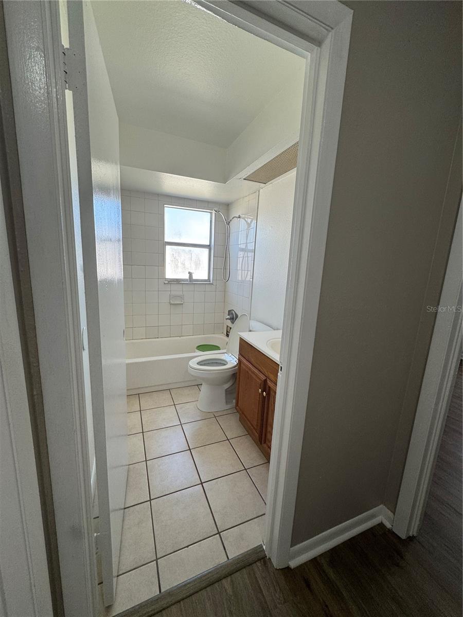 Image 11 of 13 For 912 Shirley Ann Trail