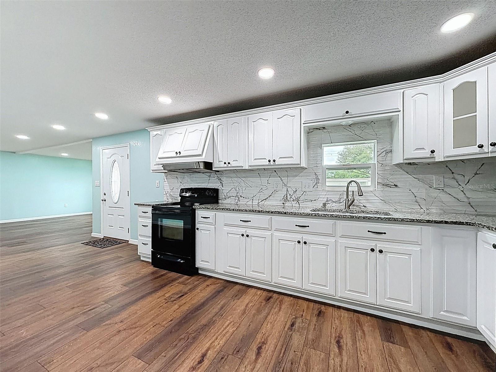 Image 26 of 60 For 5063 Walnut Circle E