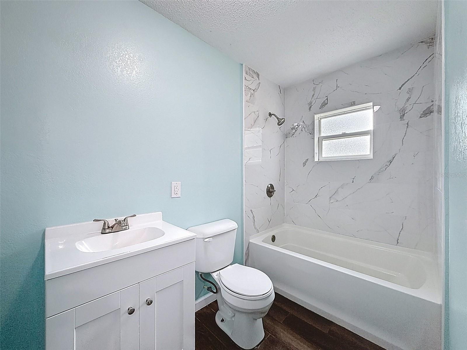 Image 32 of 60 For 5063 Walnut Circle E