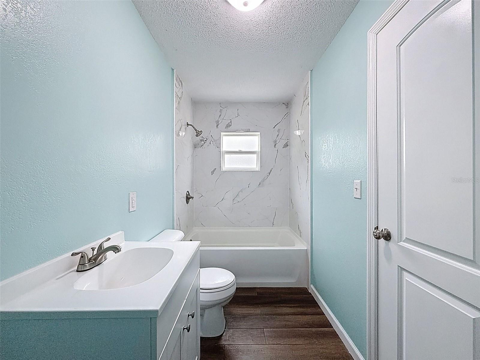 Image 33 of 60 For 5063 Walnut Circle E