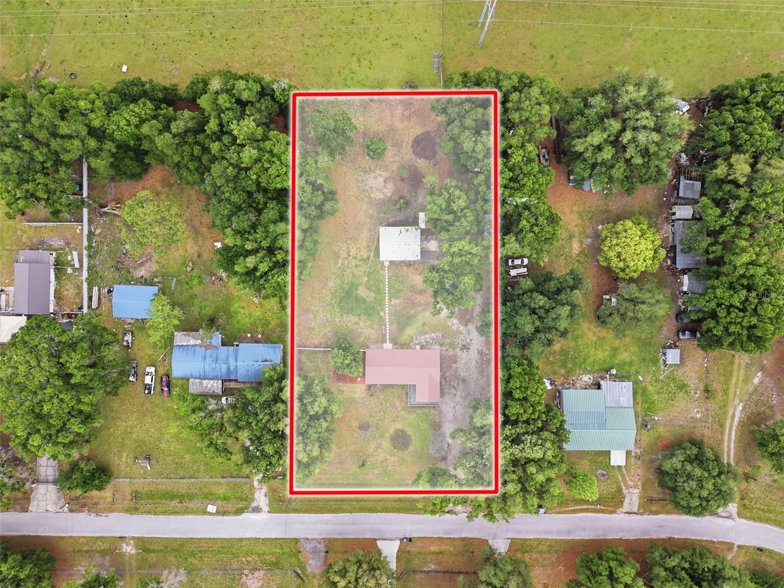 Image 4 of 60 For 5063 Walnut Circle E