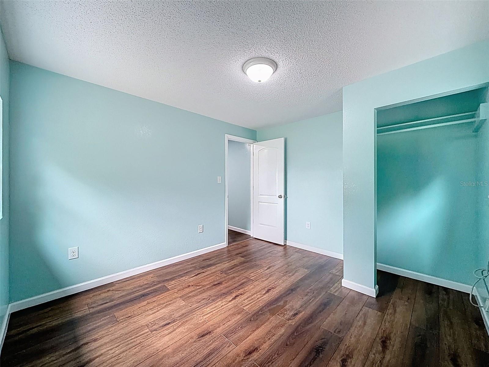 Image 43 of 60 For 5063 Walnut Circle E