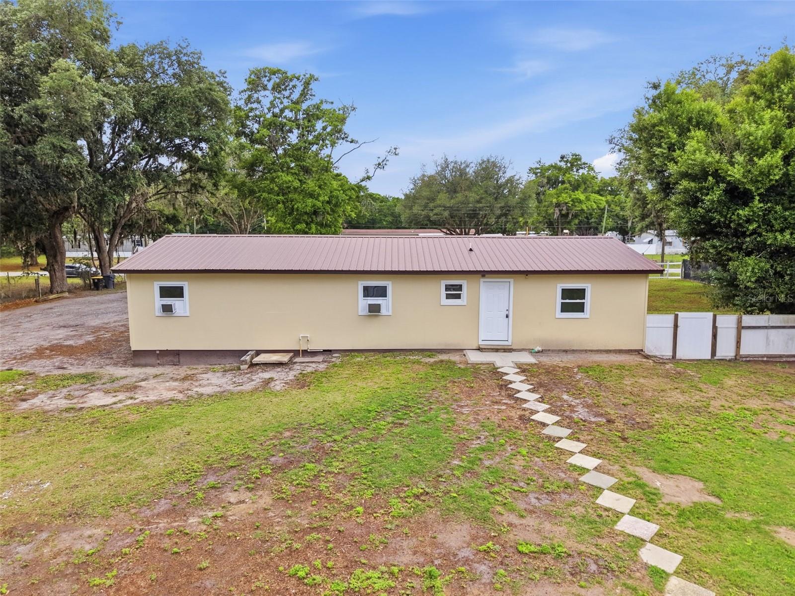 Image 48 of 60 For 5063 Walnut Circle E