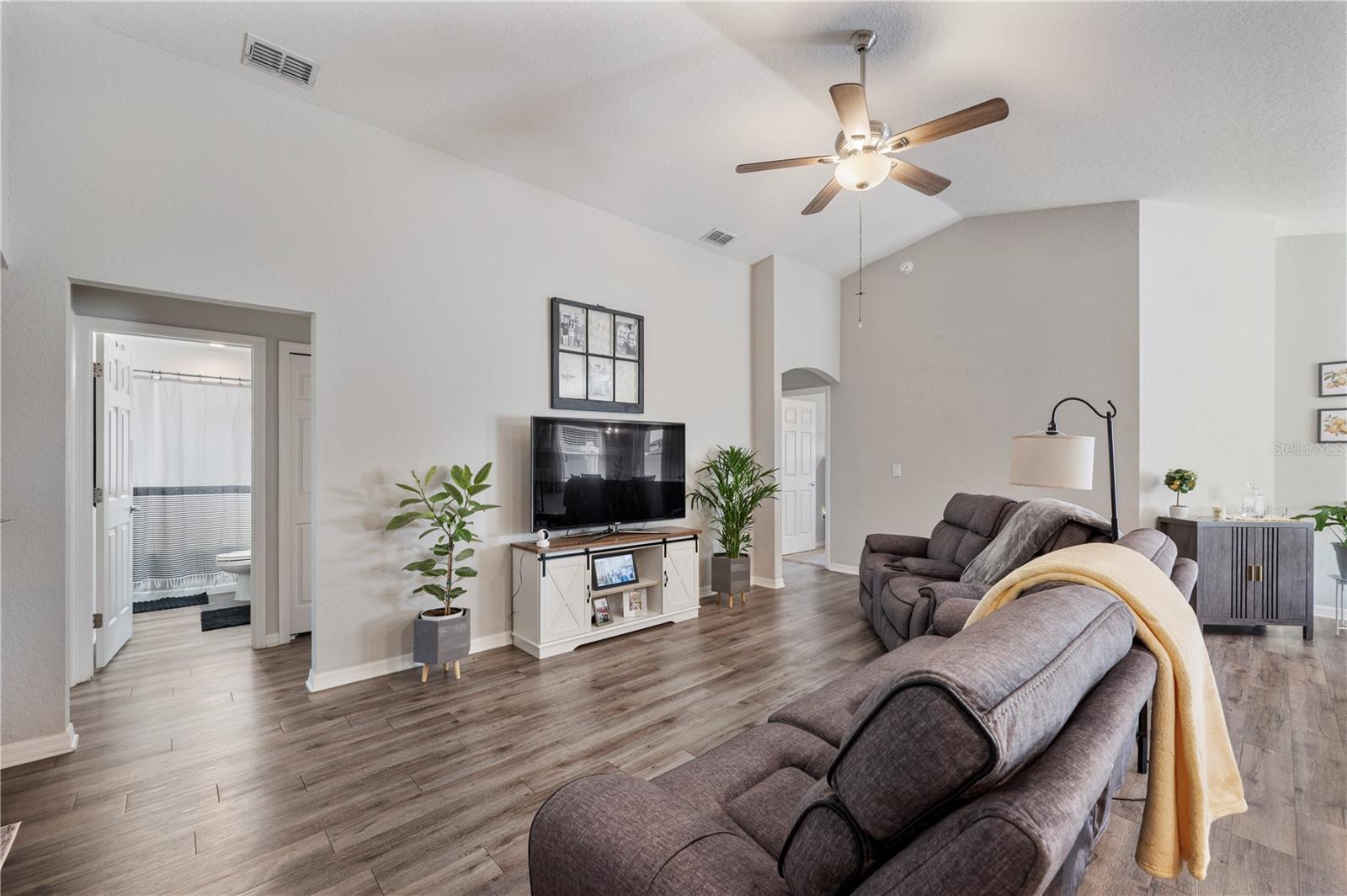 Image 10 of 47 For 3921 White Ibis Road