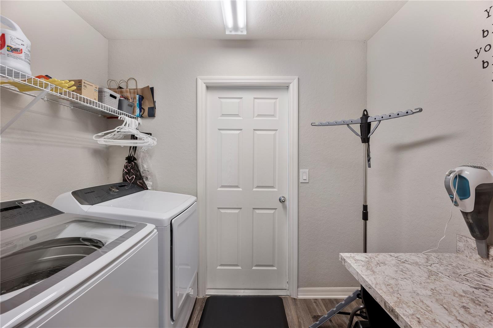 Image 16 of 47 For 3921 White Ibis Road