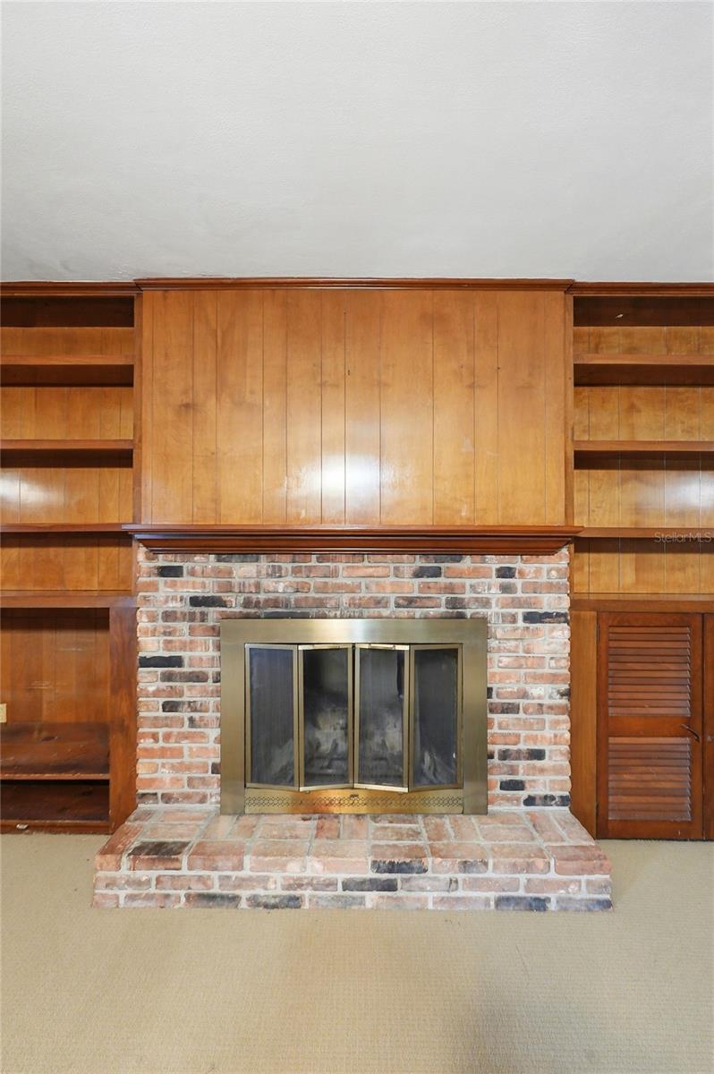 Image 11 of 40 For 960 Wedgewood Drive Se