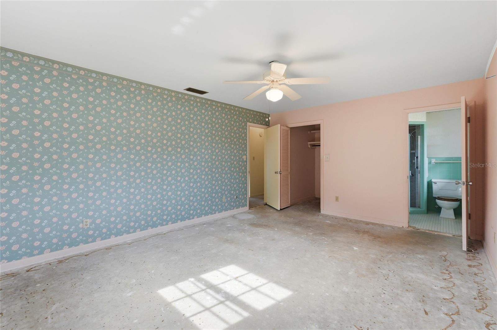 Image 16 of 40 For 960 Wedgewood Drive Se