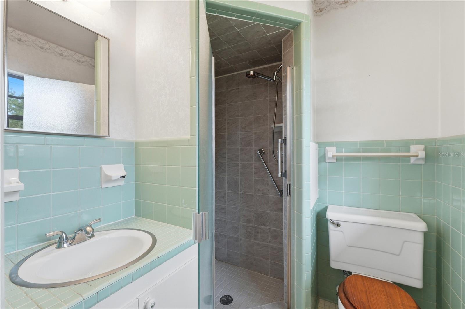 Image 19 of 40 For 960 Wedgewood Drive Se