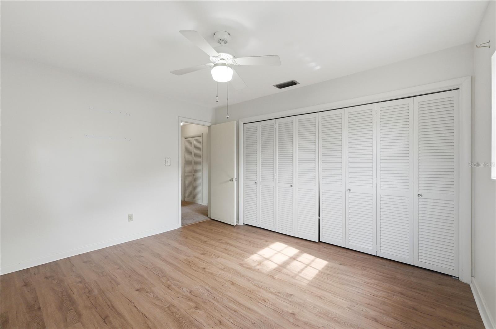 Image 23 of 40 For 960 Wedgewood Drive Se