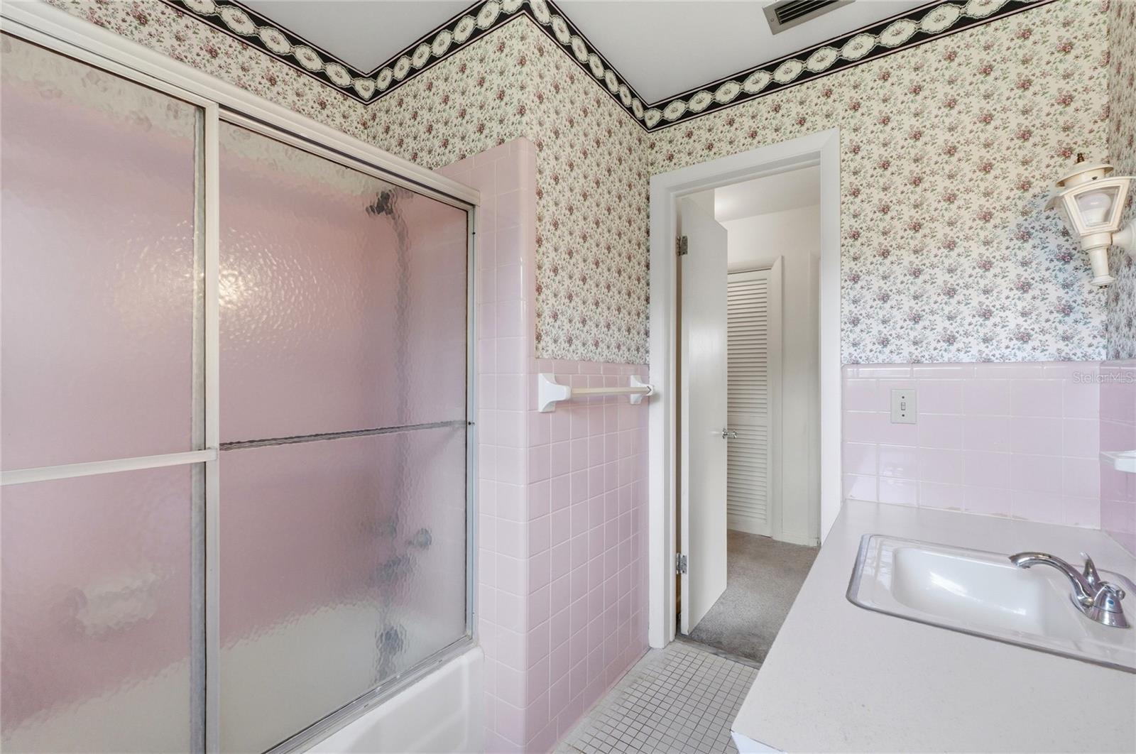 Image 25 of 40 For 960 Wedgewood Drive Se