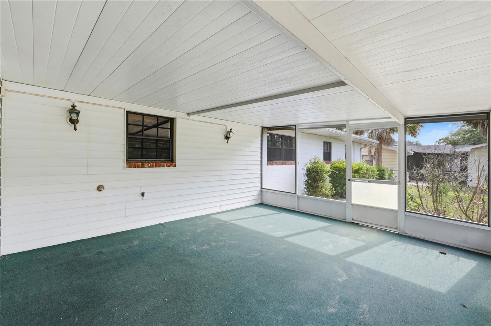 Image 29 of 40 For 960 Wedgewood Drive Se