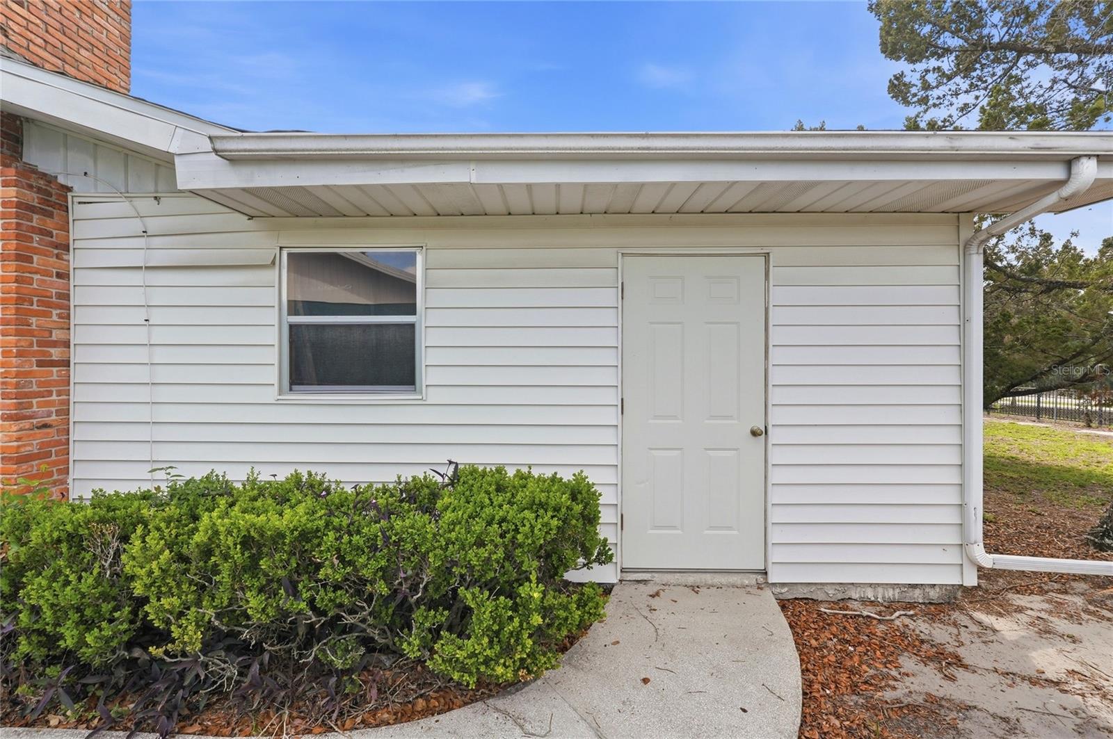 Image 31 of 40 For 960 Wedgewood Drive Se