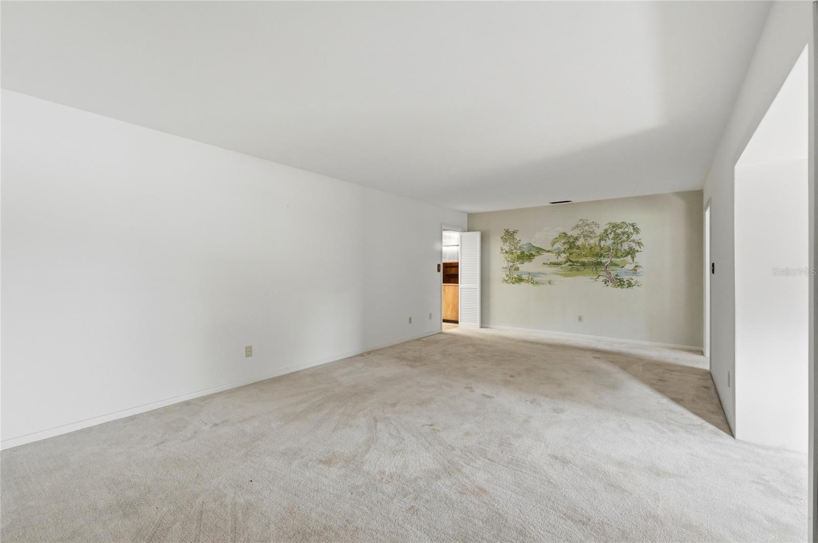 Image 6 of 40 For 960 Wedgewood Drive Se