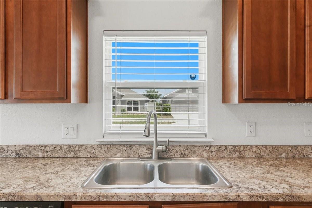 Image 16 of 45 For 851 Vienna Drive
