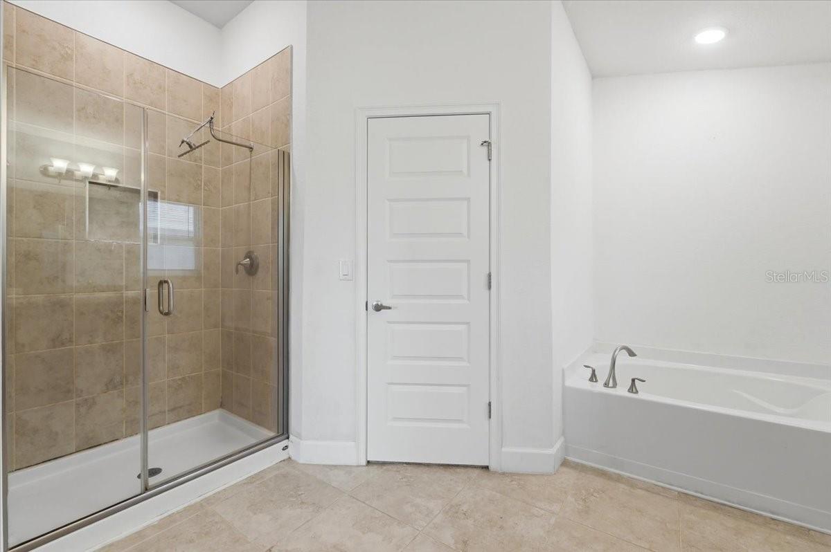 Image 20 of 45 For 851 Vienna Drive
