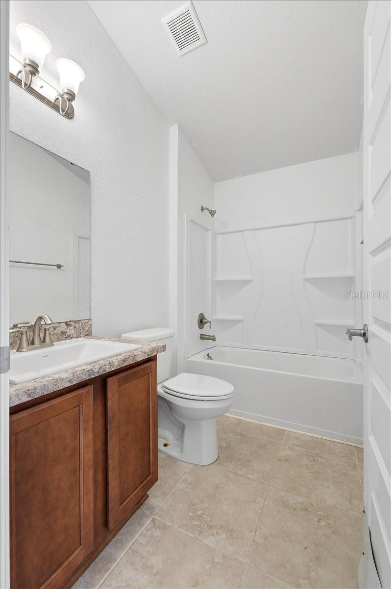 Image 21 of 45 For 851 Vienna Drive