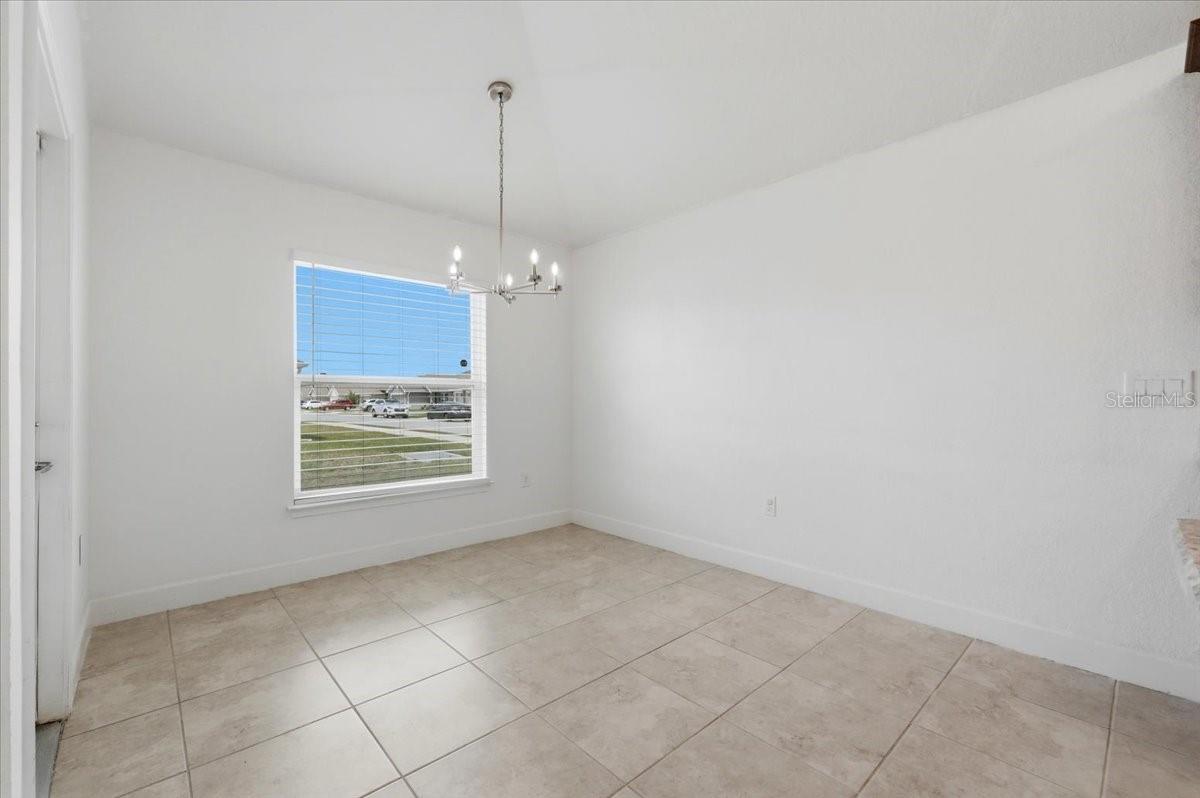 Image 28 of 45 For 851 Vienna Drive