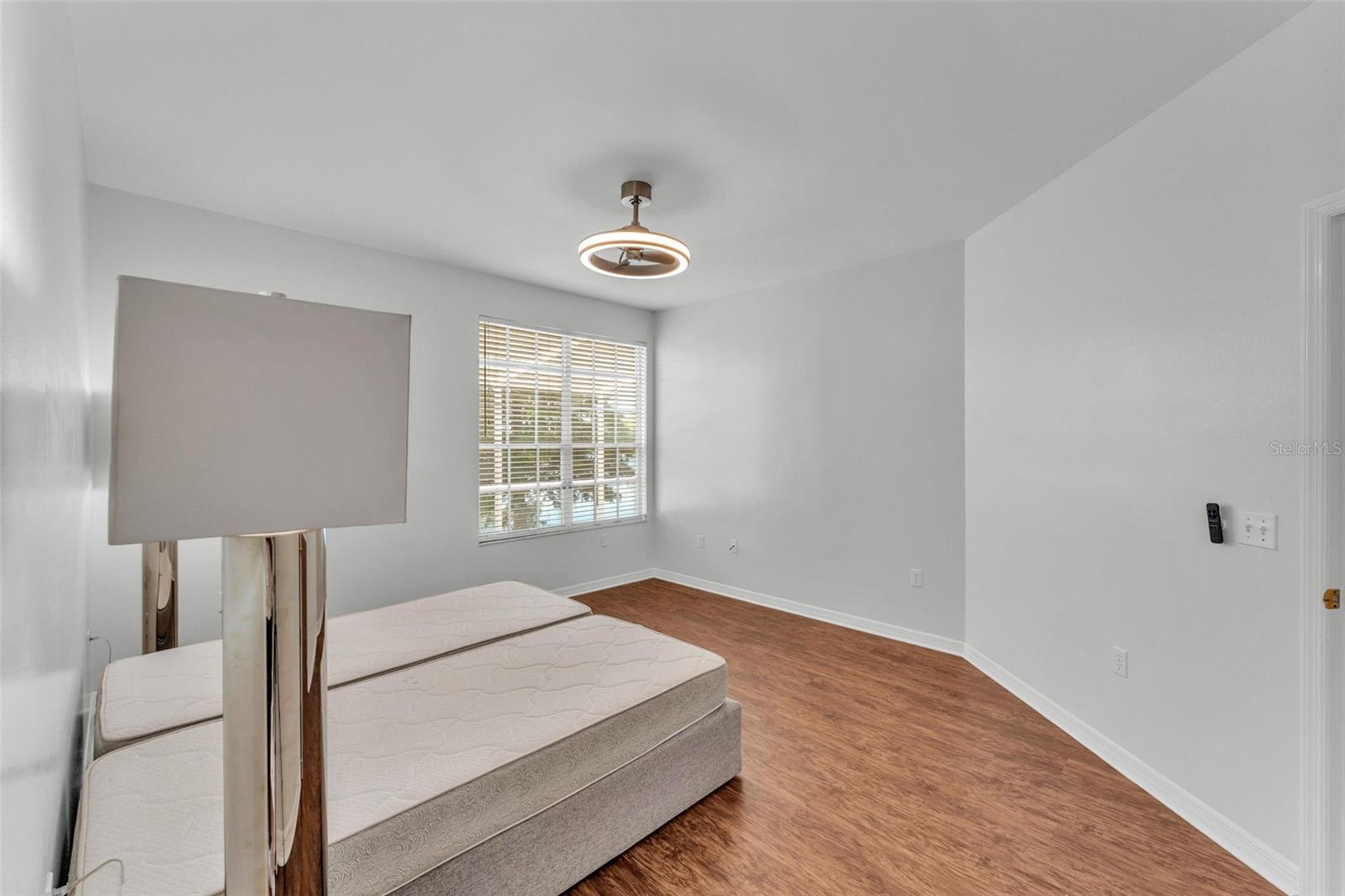 Image 17 of 41 For 3133 Stonewater Drive 3133