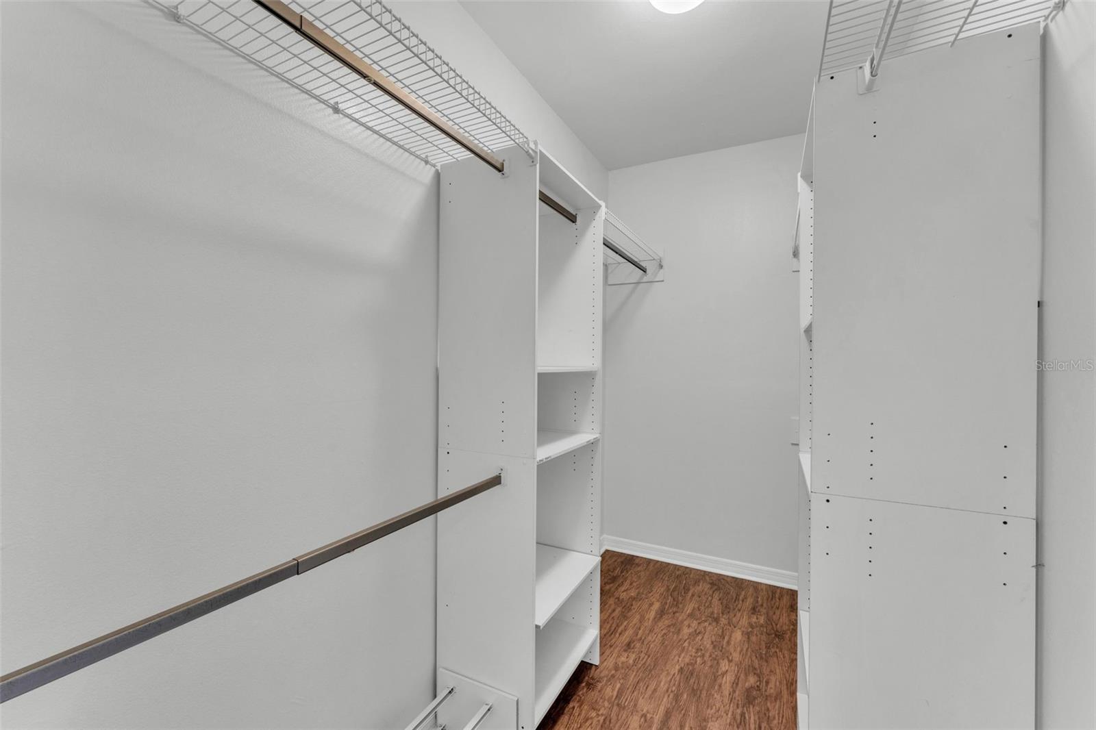 Image 19 of 41 For 3133 Stonewater Drive 3133