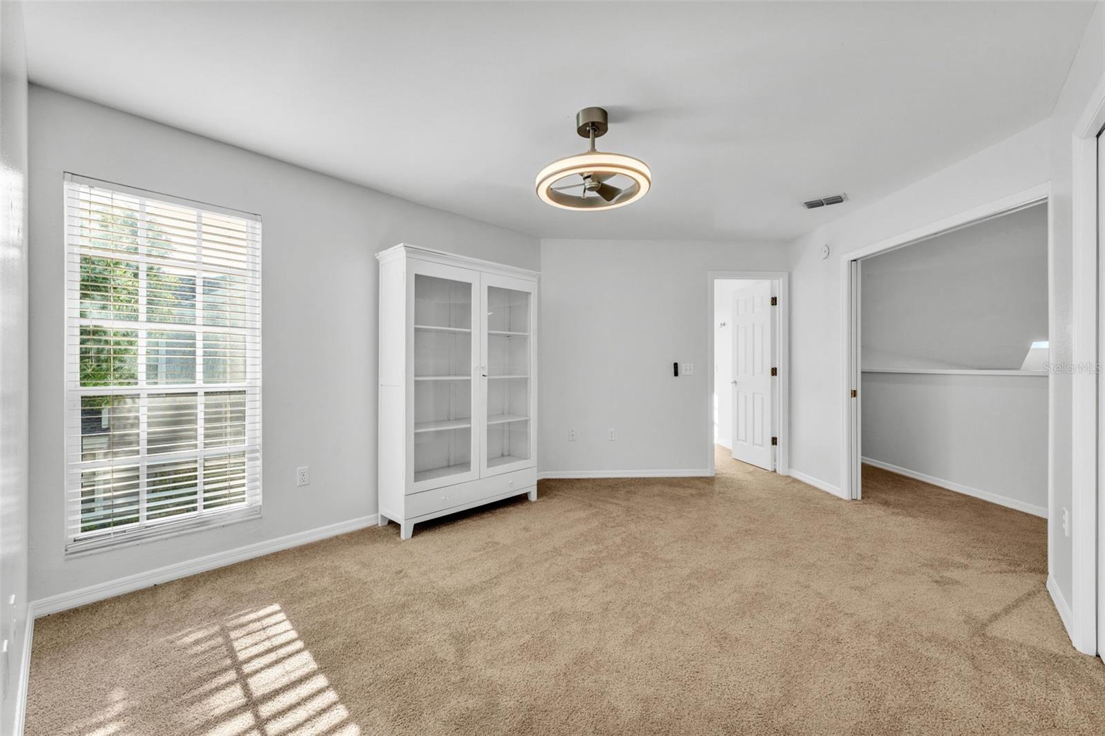 Image 23 of 41 For 3133 Stonewater Drive 3133