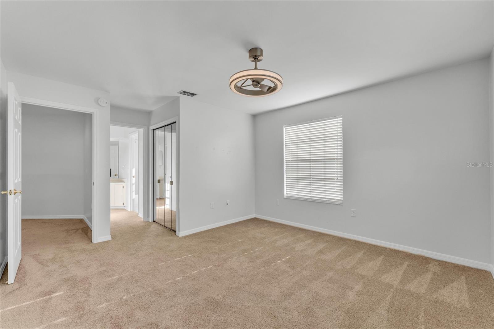 Image 29 of 41 For 3133 Stonewater Drive 3133