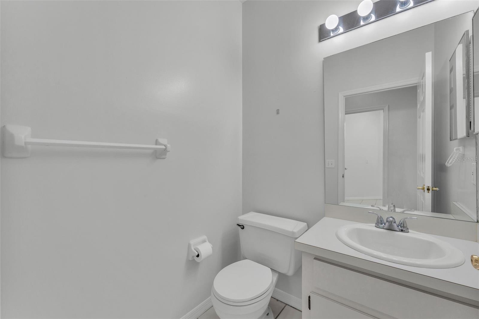 Image 30 of 41 For 3133 Stonewater Drive 3133